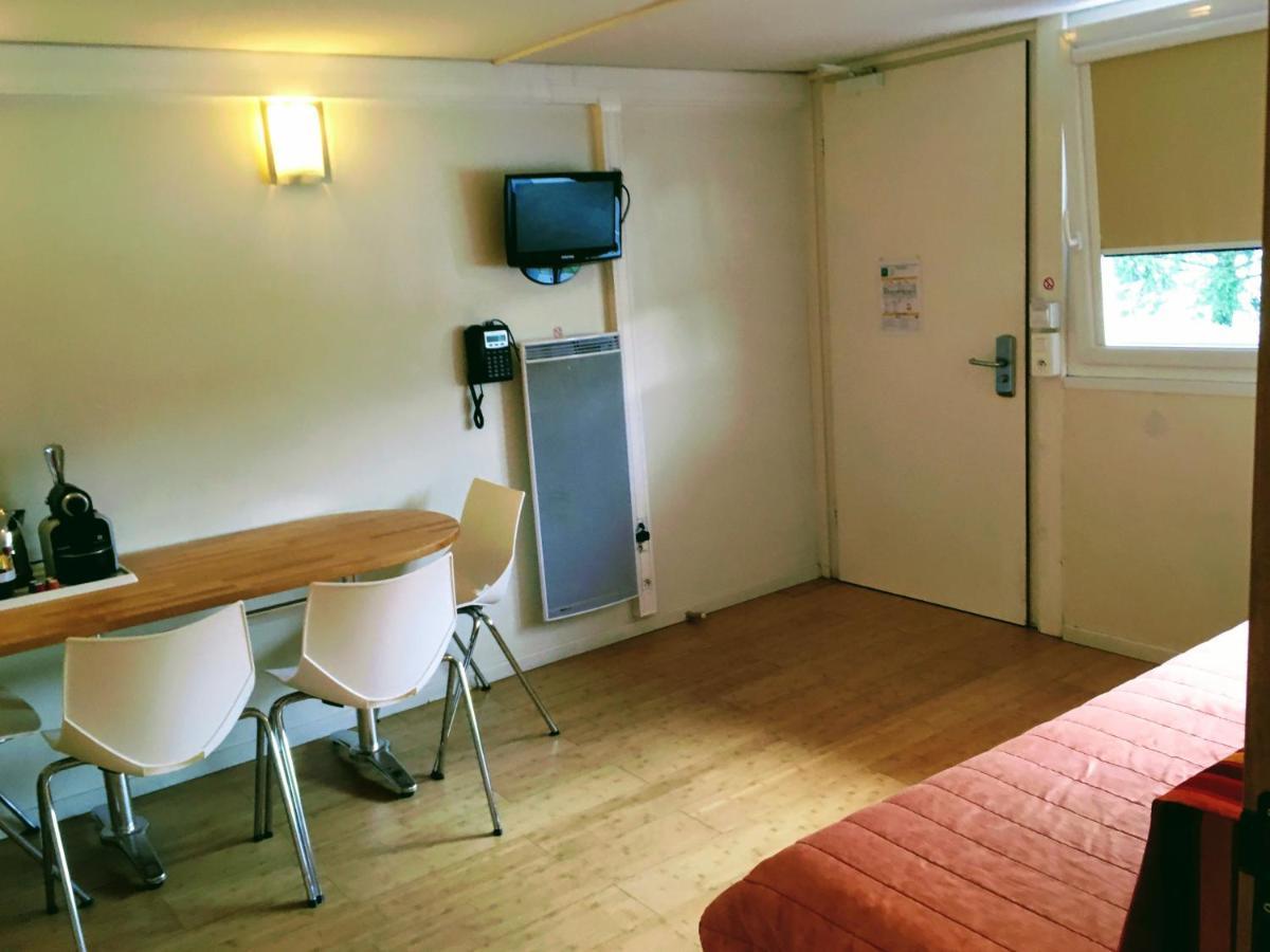 Hotel Pierre Blanche Chatillon-en-Michaille ภายนอก รูปภาพ