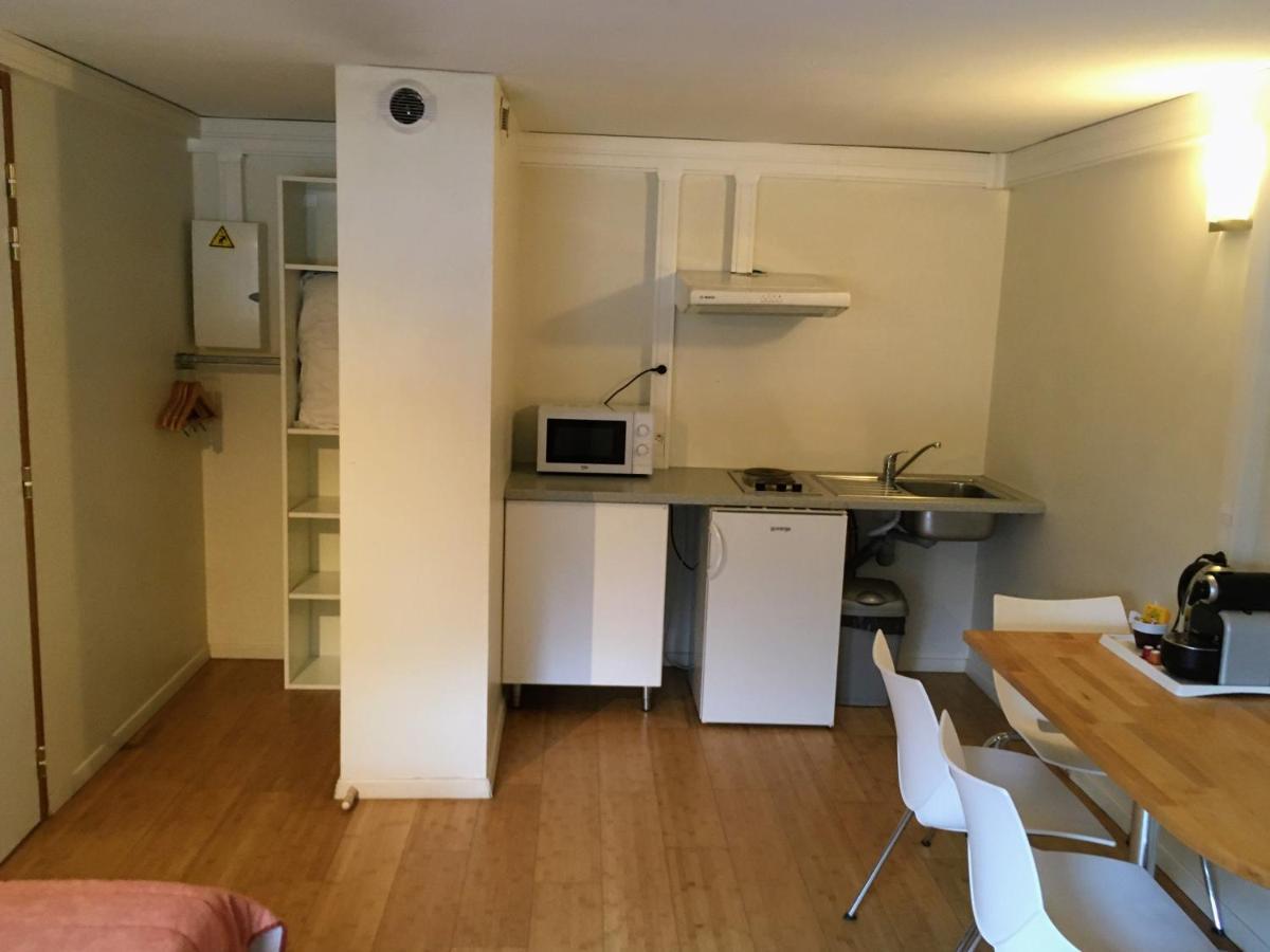 Hotel Pierre Blanche Chatillon-en-Michaille ภายนอก รูปภาพ